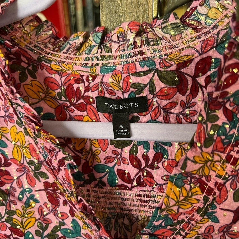 Talbots Ruffle Top - Gathered Leaves Medium - Picture 5 of 9